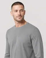 StringKing Men's StayWarm Long Sleeve Tee - Sharp Fit, Gray, Collar Shoulder - Human Model