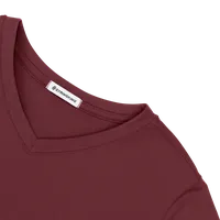 StringKing Women's FlexStyle V-Neck T-Shirt - Sharp Fit, Rhubarb, Detail