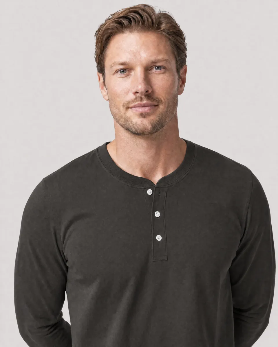 StringKing Men's Pima Jersey Henley - Sharp Fit, Peat, Collar Shoulder - Human Model